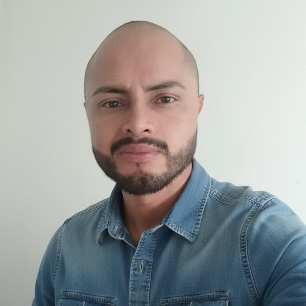 Meet your Posher, Raul